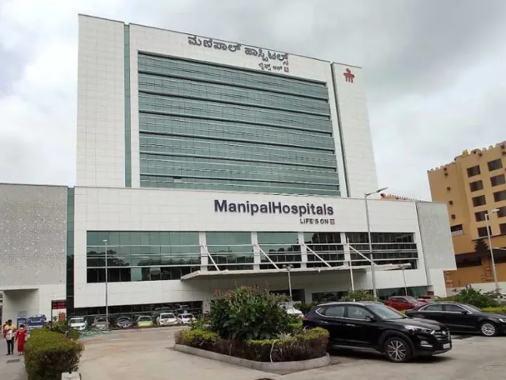 Interior fit-out by Grace Turnkey Projects at Manipal Hospital