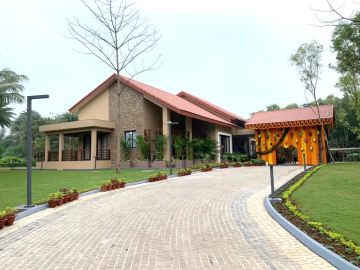 Interior fit-out by Grace Turnkey Projects at Bungalow 4