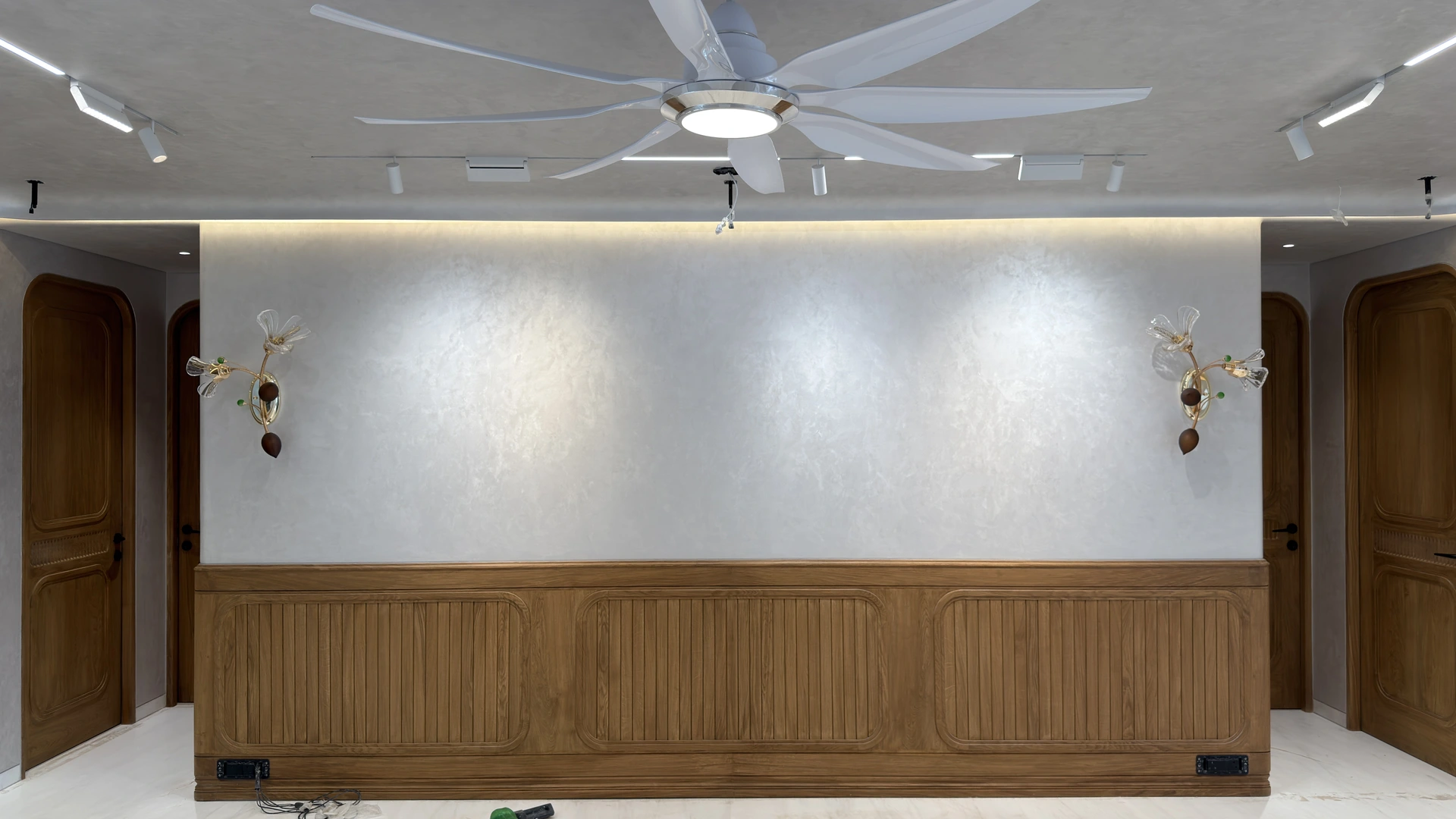 Residence 5 — interior view