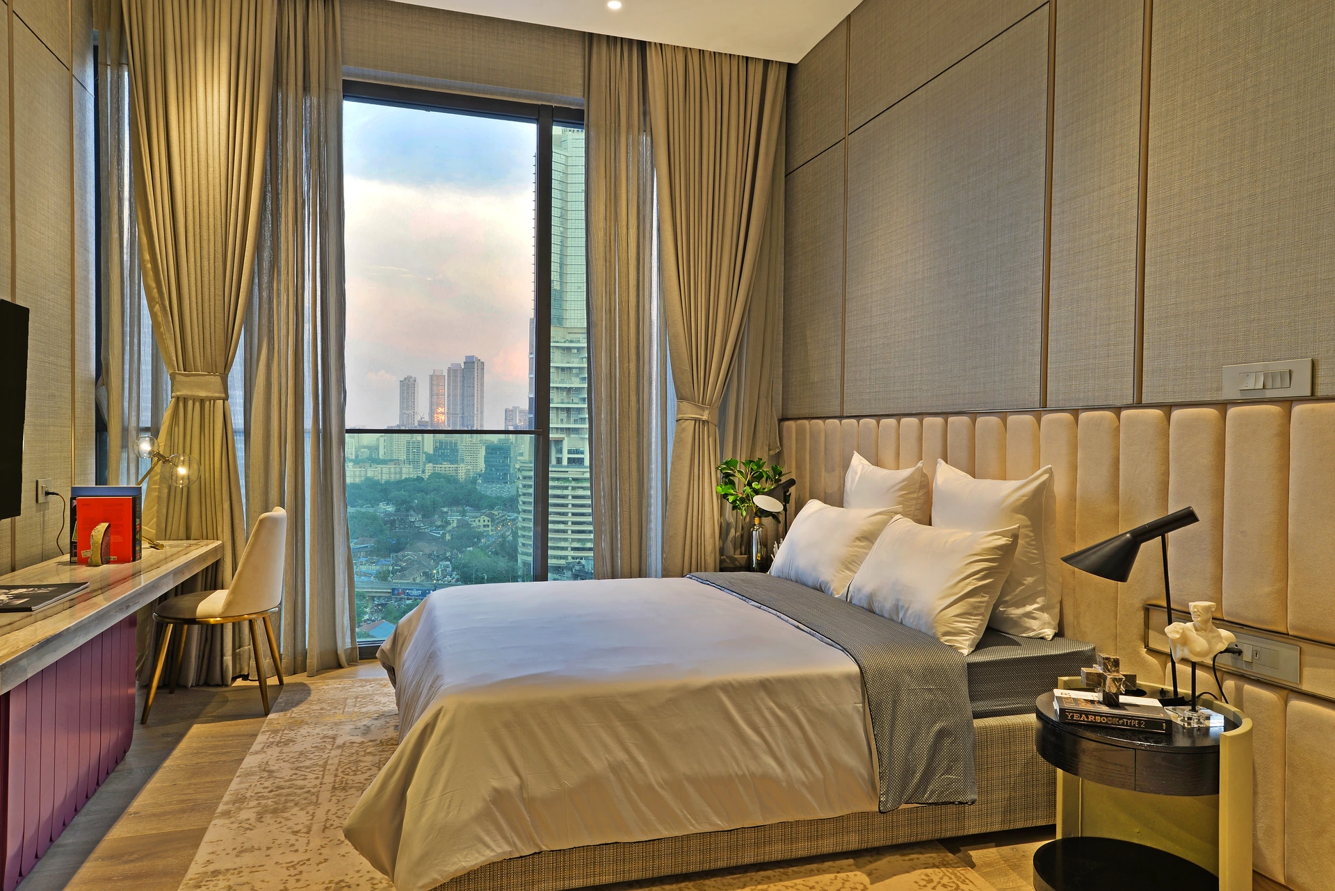 Crown Show Flat — interior view