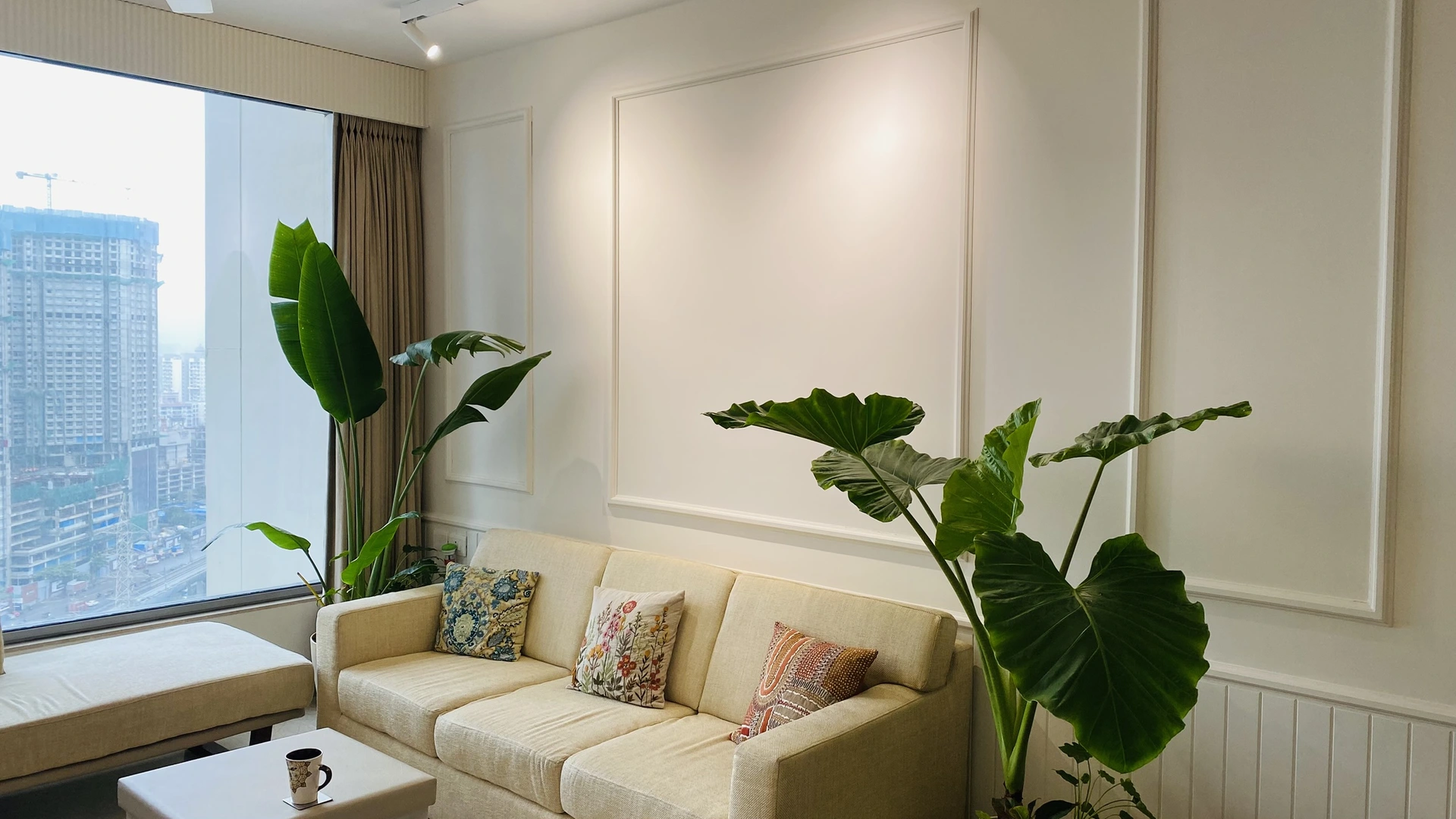Residence 6 — interior view