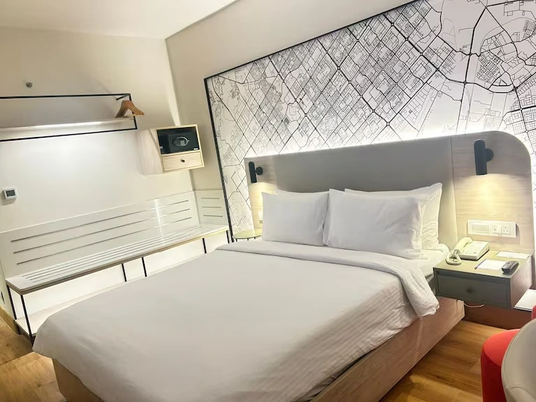Hotel Hometel — interior view