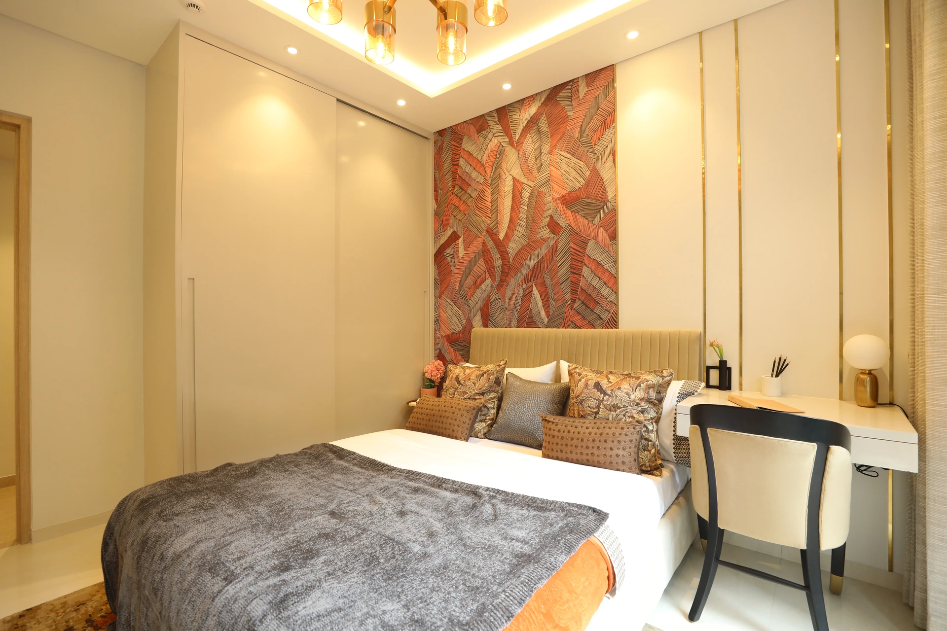 Regalia Show Flat — interior view